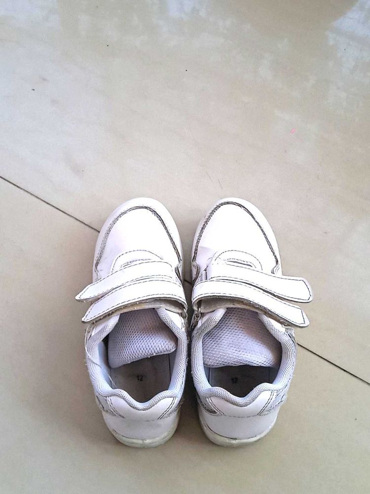 White Sneakers size 12