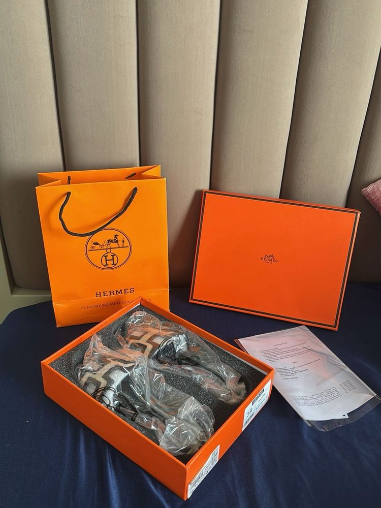 Hermes Paris Oran Flats Black White - 920