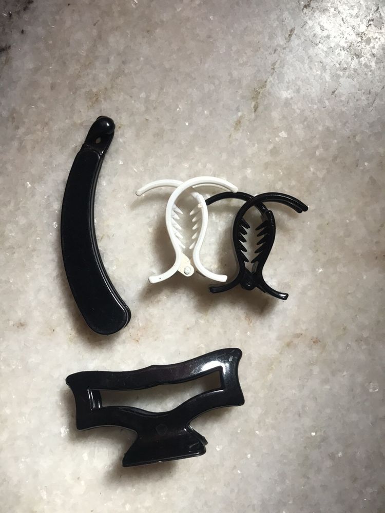 4 Hair Clips