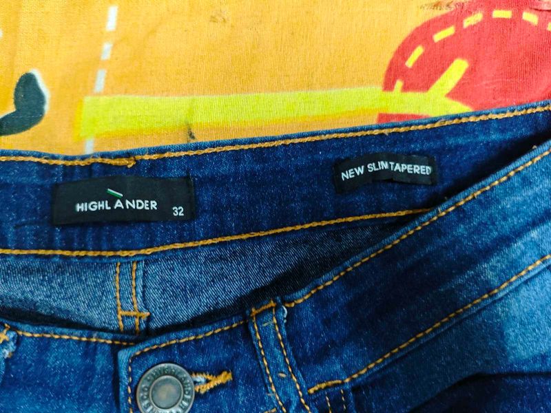 Highlander Slim Tapered Jeans