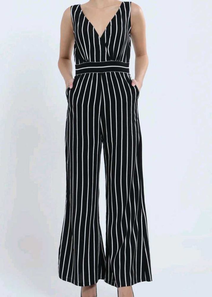🤍 With 🖤 Very Stylish And Comfortable Like 🌞