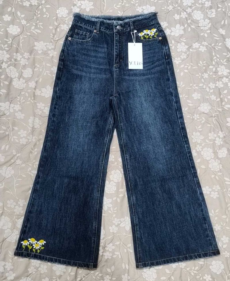 Daisy Embroidered Wide Leg Jeans