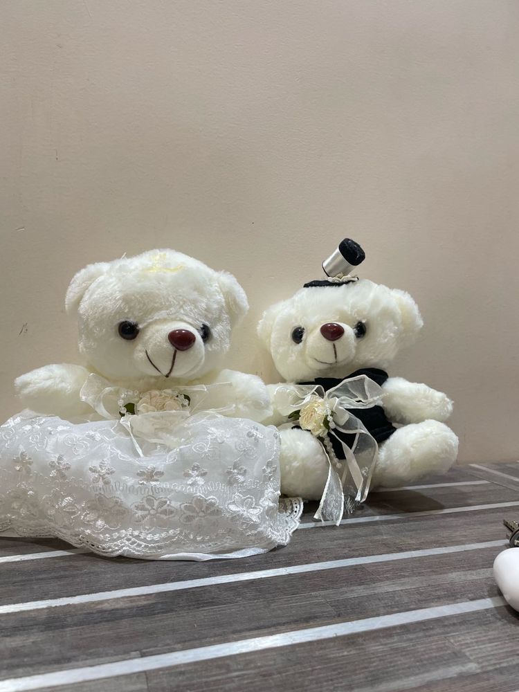💑 Wedding Couple Teddy Bears – Elegant, Romantic