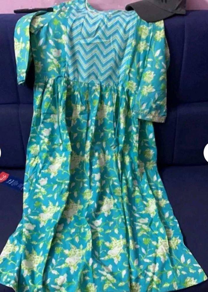 Feeding Gown