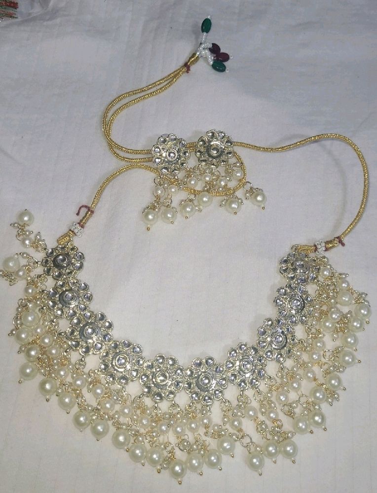 Beautiful Pearl Necklace Set