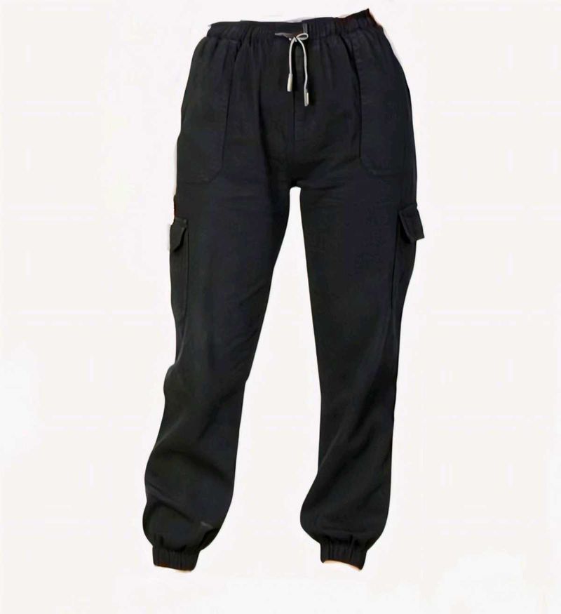 🍂Black Cargo Jogger-Style Pants🍂