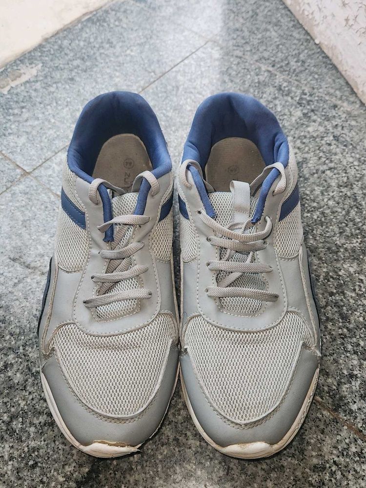Men&#39;s Casual Grey Shoes