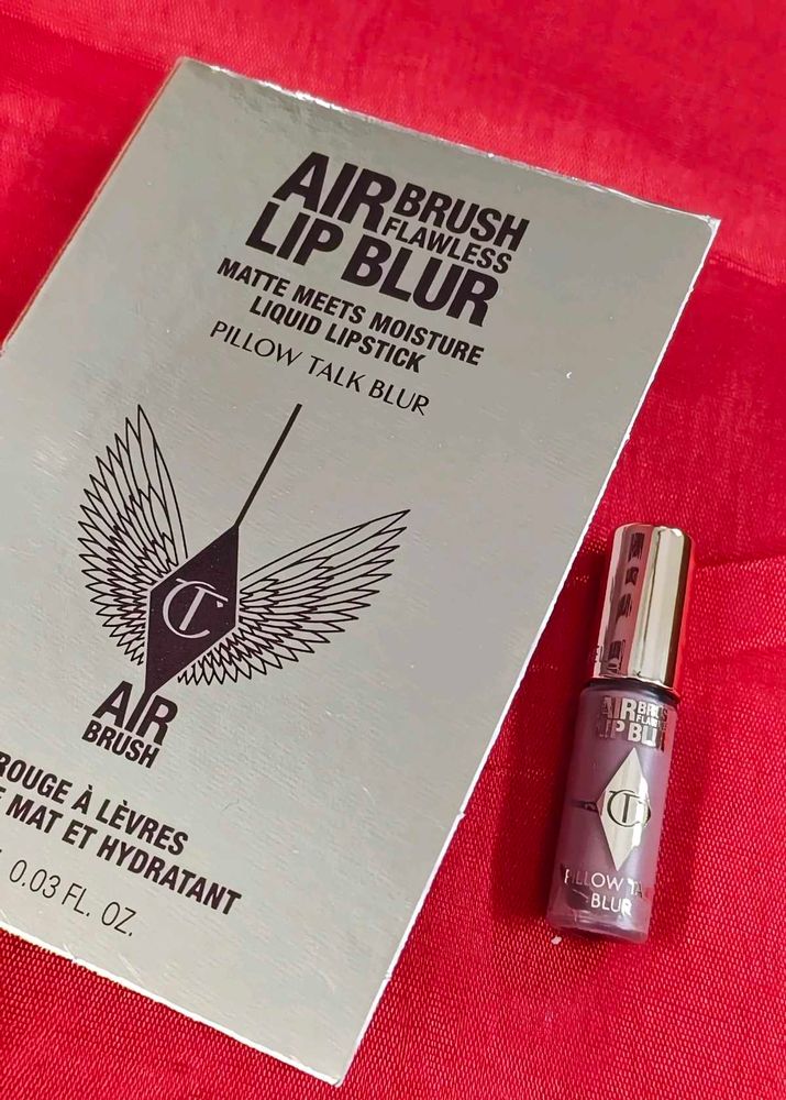Charlotte Tilbury Airbrush Flawless Lip Blur