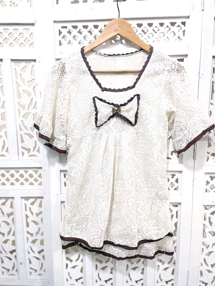 Korean Whit Bow Top C