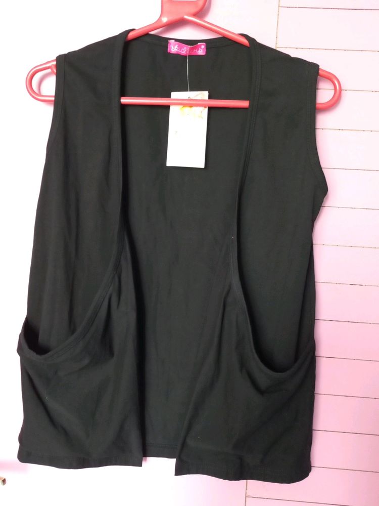Sleeveless Shrug With Pockets