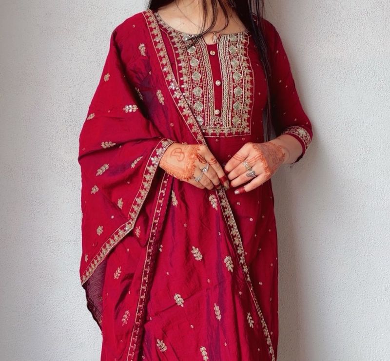 Elegant Red Kurta Set