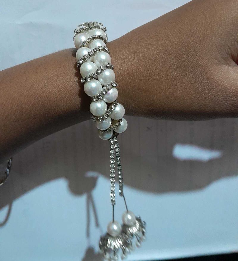 Beautiful Pearl Bracelet