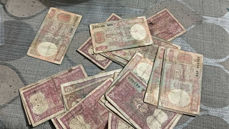 2 Rs Notes