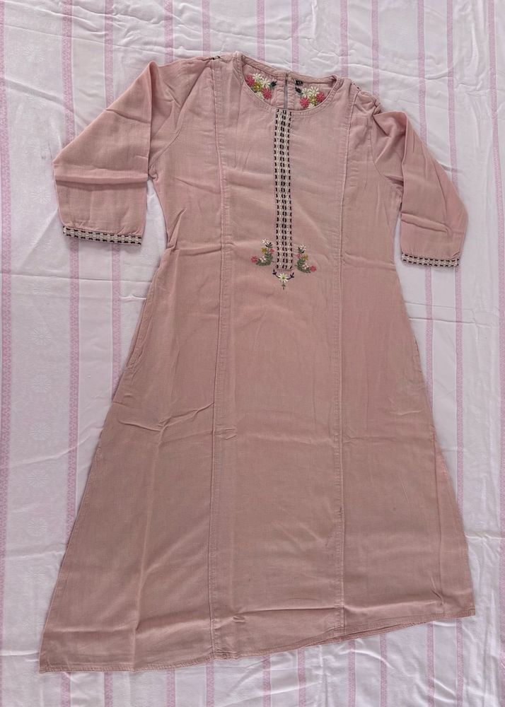 Elegant Embroidered Kurta&amp;Pant Set