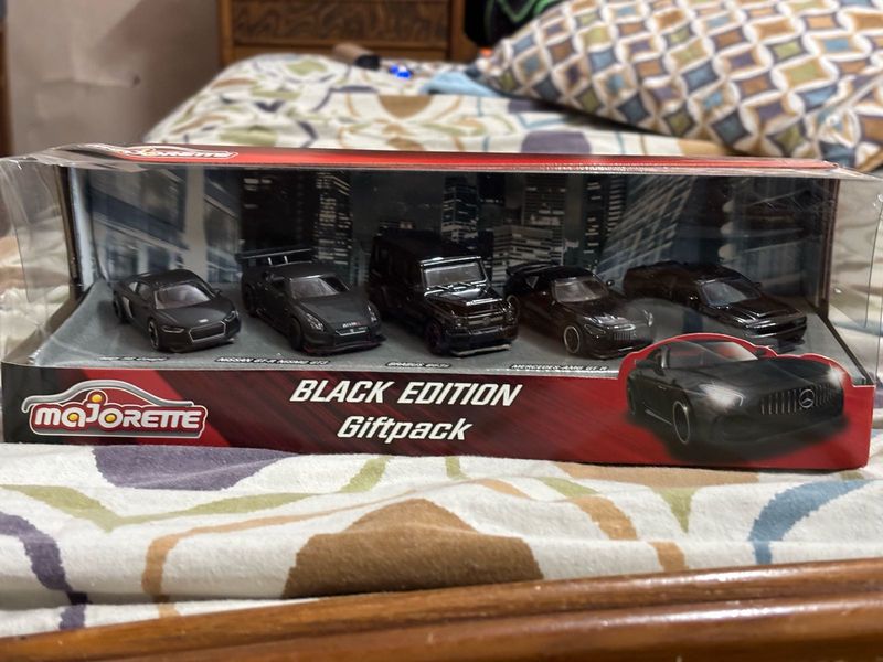 Majorette Black Edition