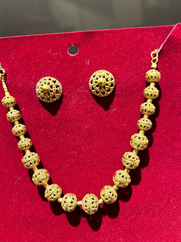 Antique Gold Beaded Necklace &amp; Stud Earring Set
