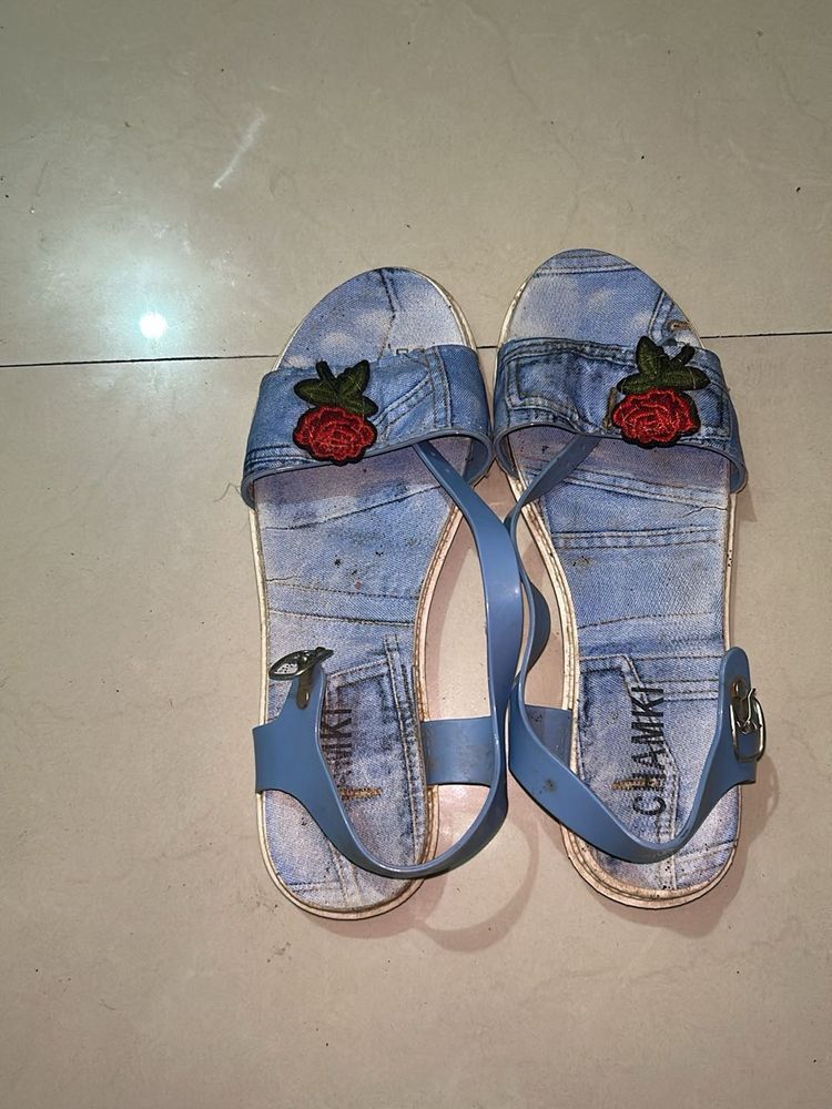 Denim Rose Sandals🌹