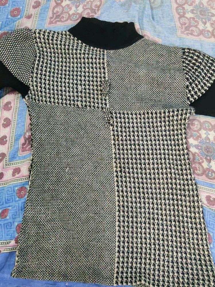 Houndstooth Top