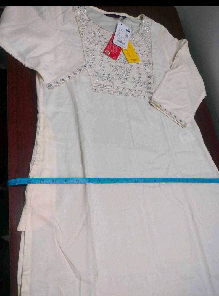 Elegant White Mirror Work Kurti