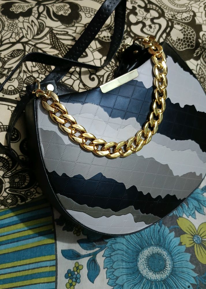 Beautiful Sling bag For Womens