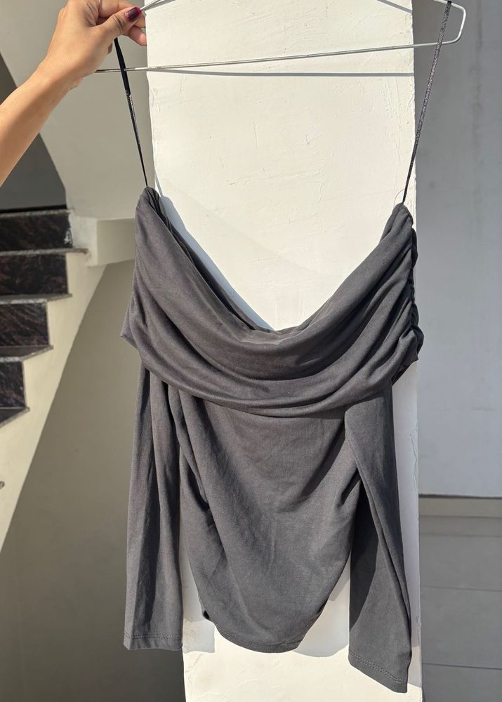 H&amp;M off shoulder top(xs)