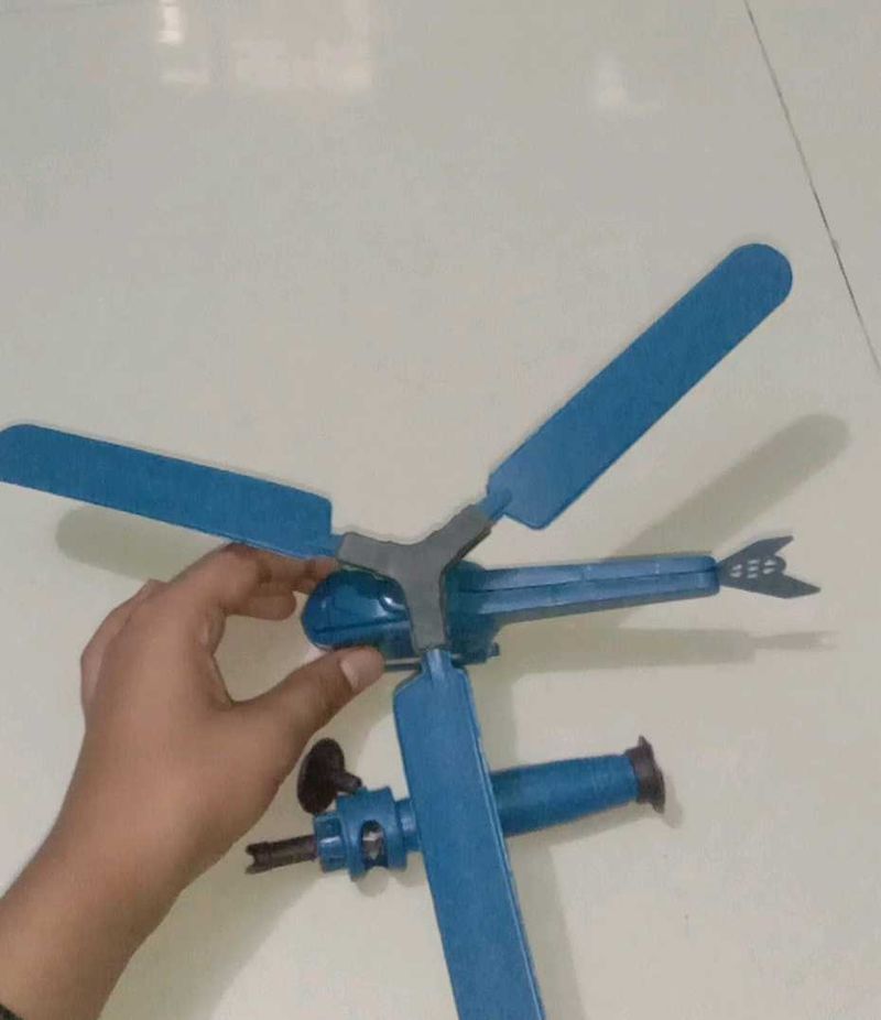 Toy  FlyingHelicopter Free Gift Lato