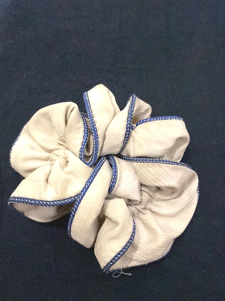 Stylish Hair Scrunchie- Cream and blue