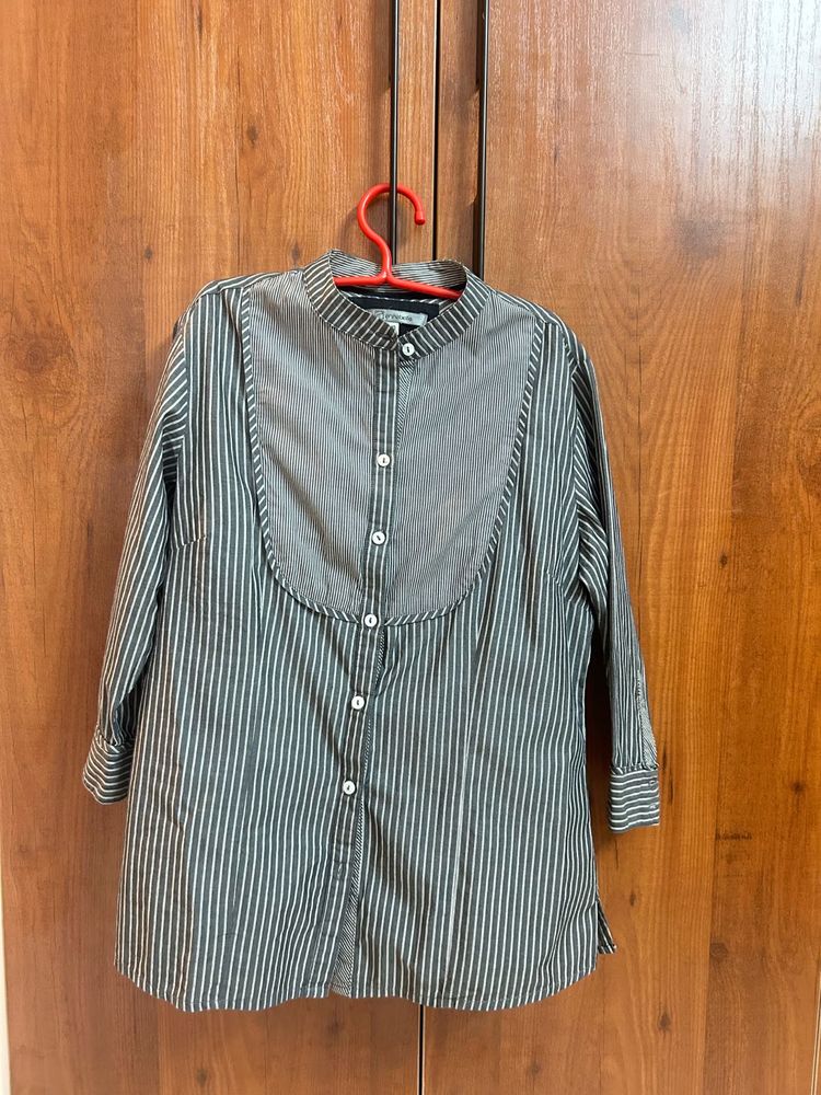 2 time worn Annabelle Striped Button-Down Shirt