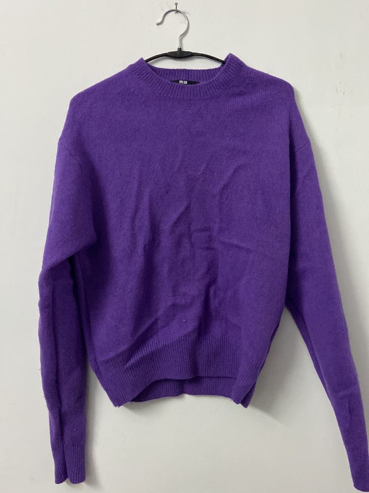 Uniqlo sweater