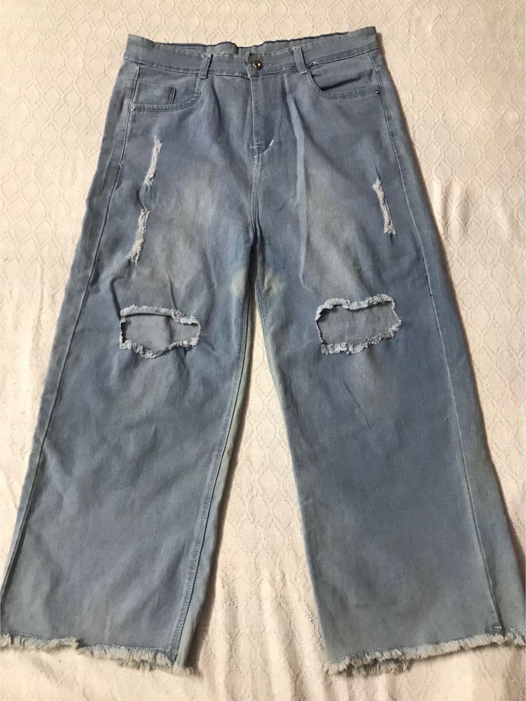 60% Off On Baggy Ripped Women Jeans