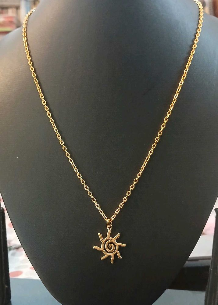 Sunburst Locket With Anti Tarnish Golden Chain
