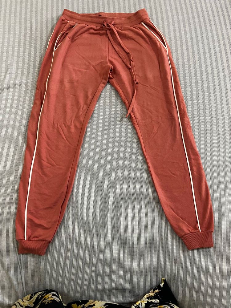 Women Jogger’s