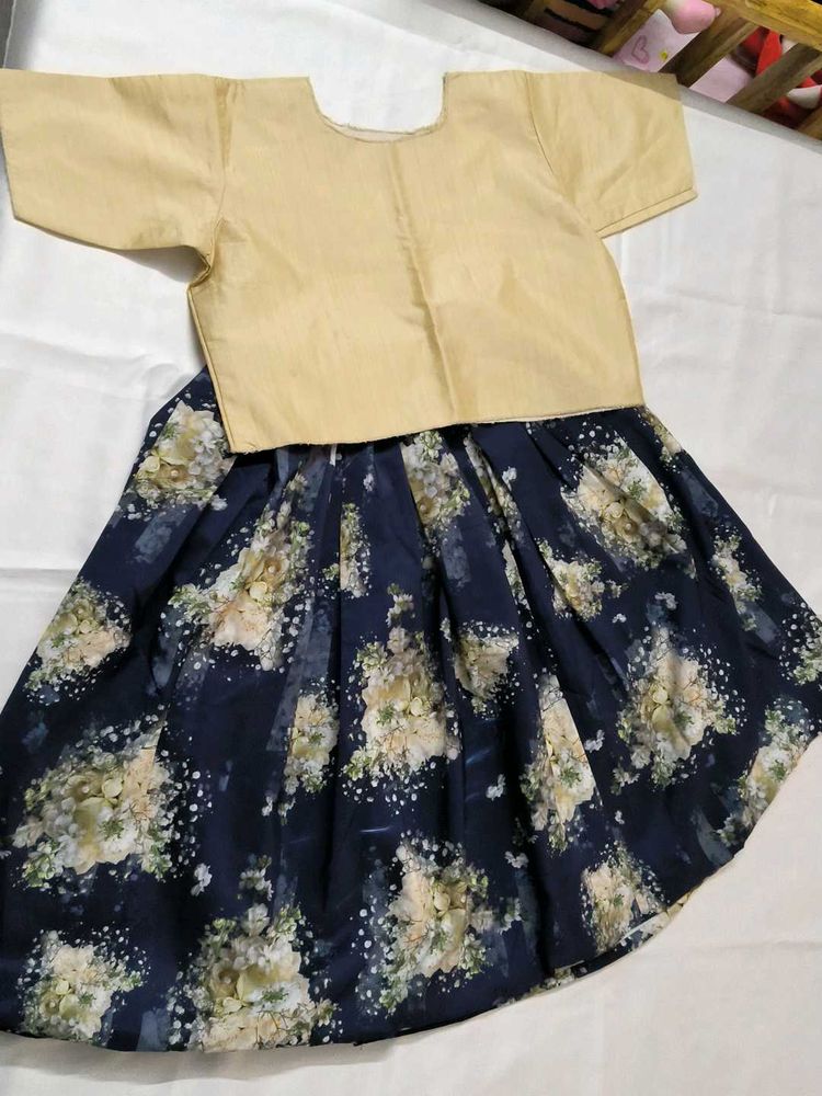 Cute Girls' Floral Skirt Set