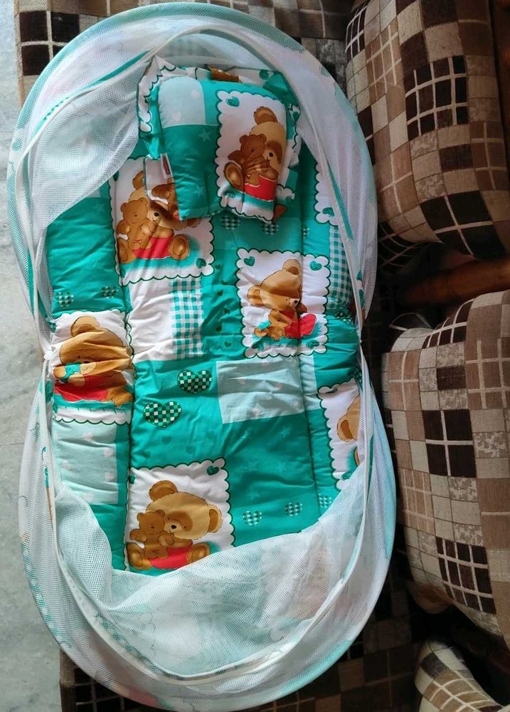 Babyhug Baby Bedding Set