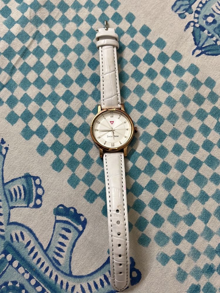 Swiss Dzine Girl Watch