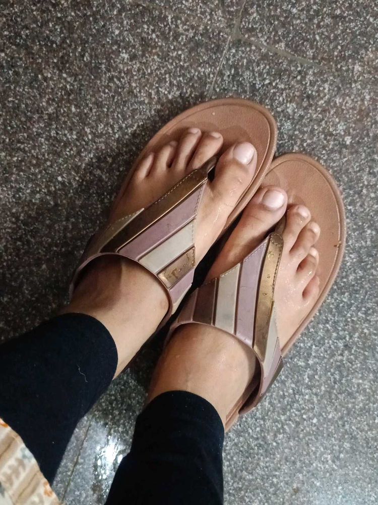 Brown Slippers For Daily Go
