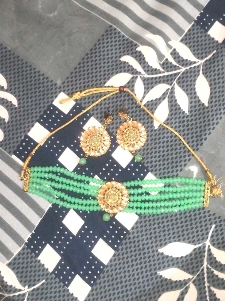 Green Beaded Necklace Set