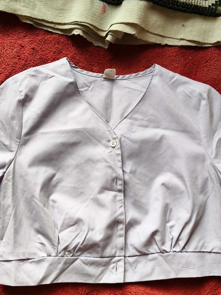 Elegant Button-Down V neck crop shirt ❤️