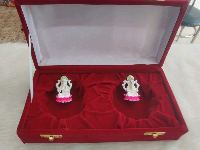 pure silver 99%Lakshmi Ganesh Idol Set