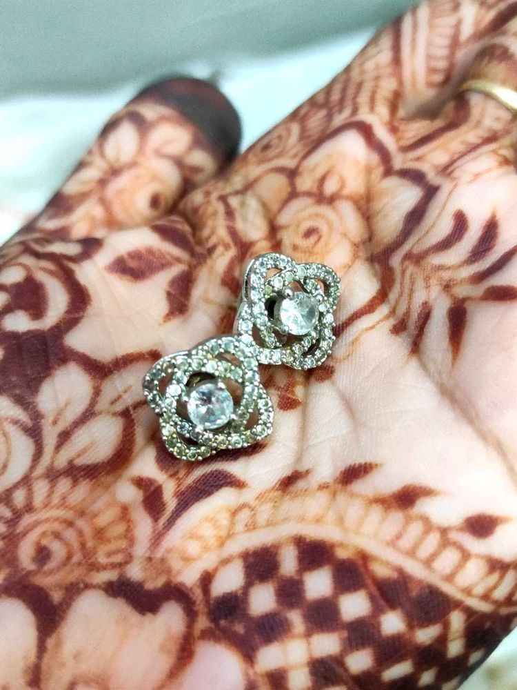 Sparkling Floral Earrings