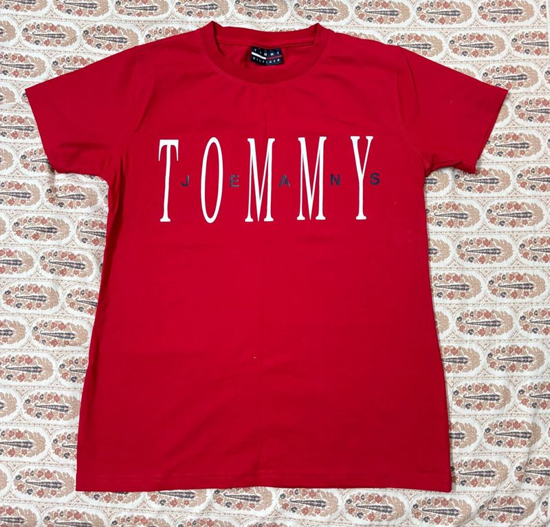 Tommy Hilfiger - Red Tshirt
