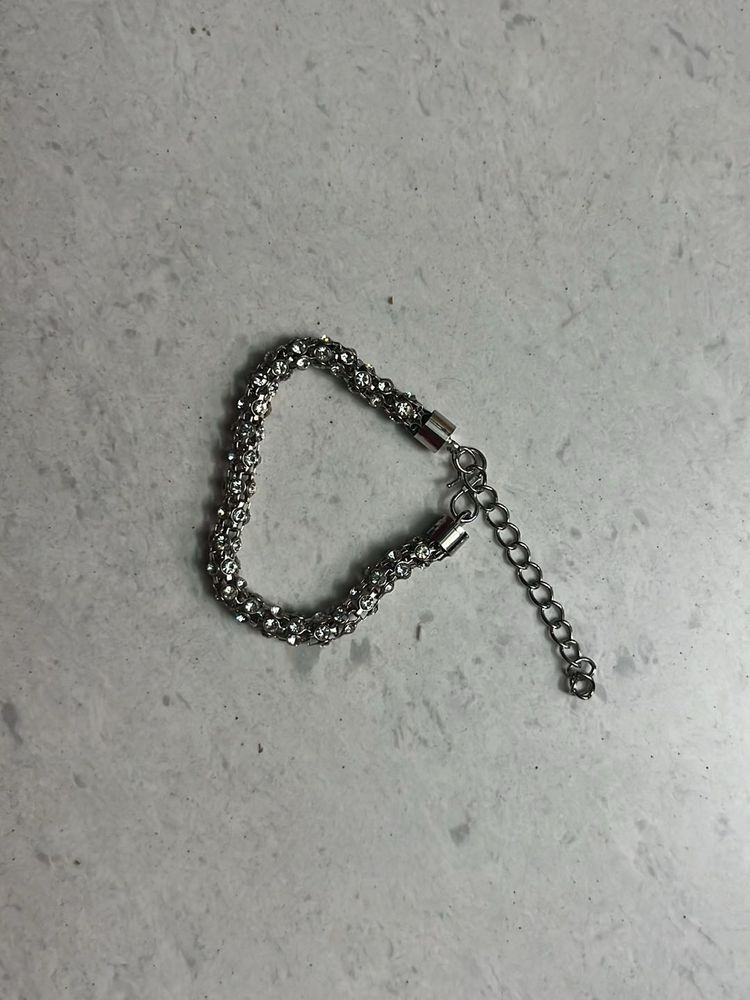 White Stone Braclet