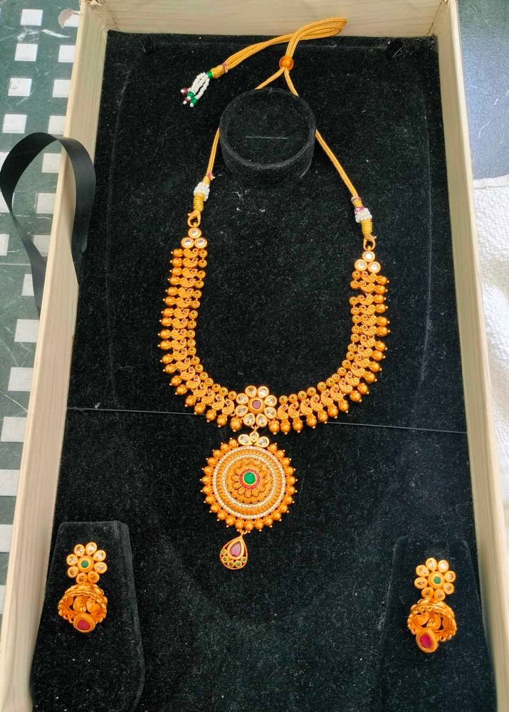 Gold-toned Necklace Set