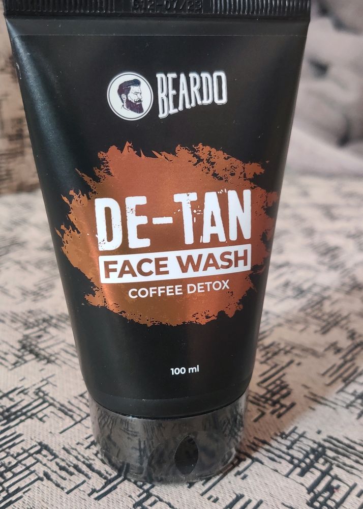 (Sealed New)BEARDO De-Tan Face Wash for Men, 100ml