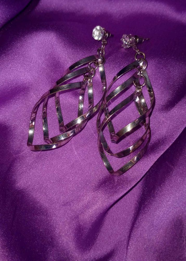 Trendy Earings 👾💅