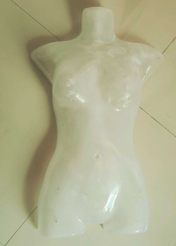 Mannequin Torso Form - Display &amp; Styling