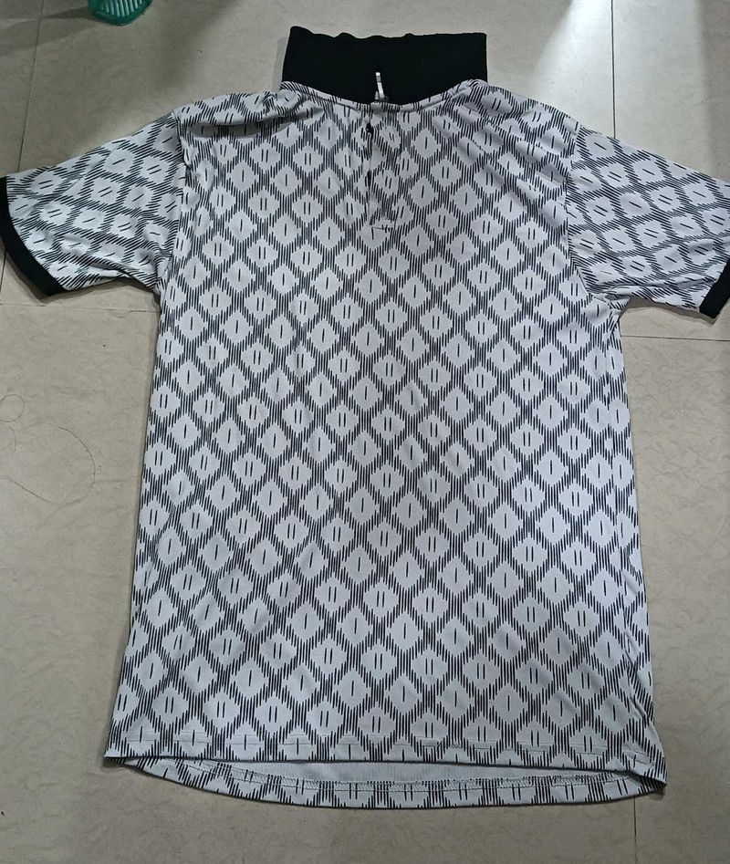 Patterned Casual T-Shirt