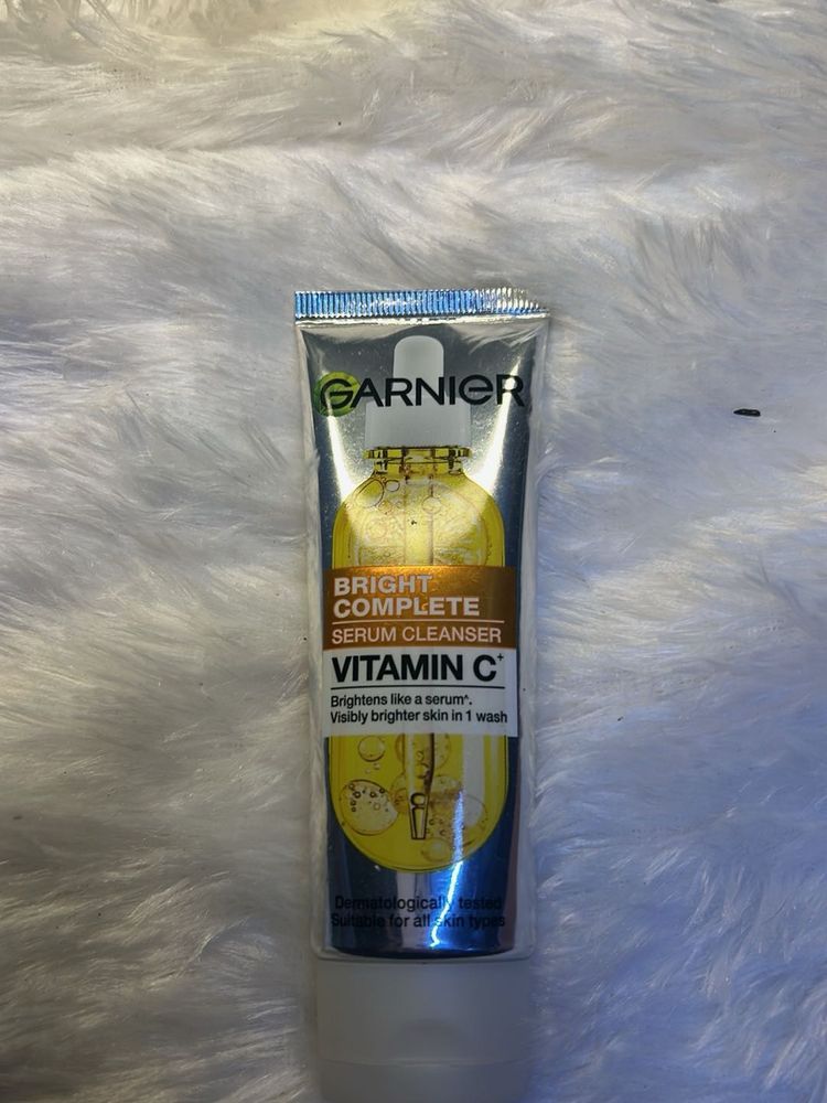 Garnier Vitamin C Serum Cleanser
