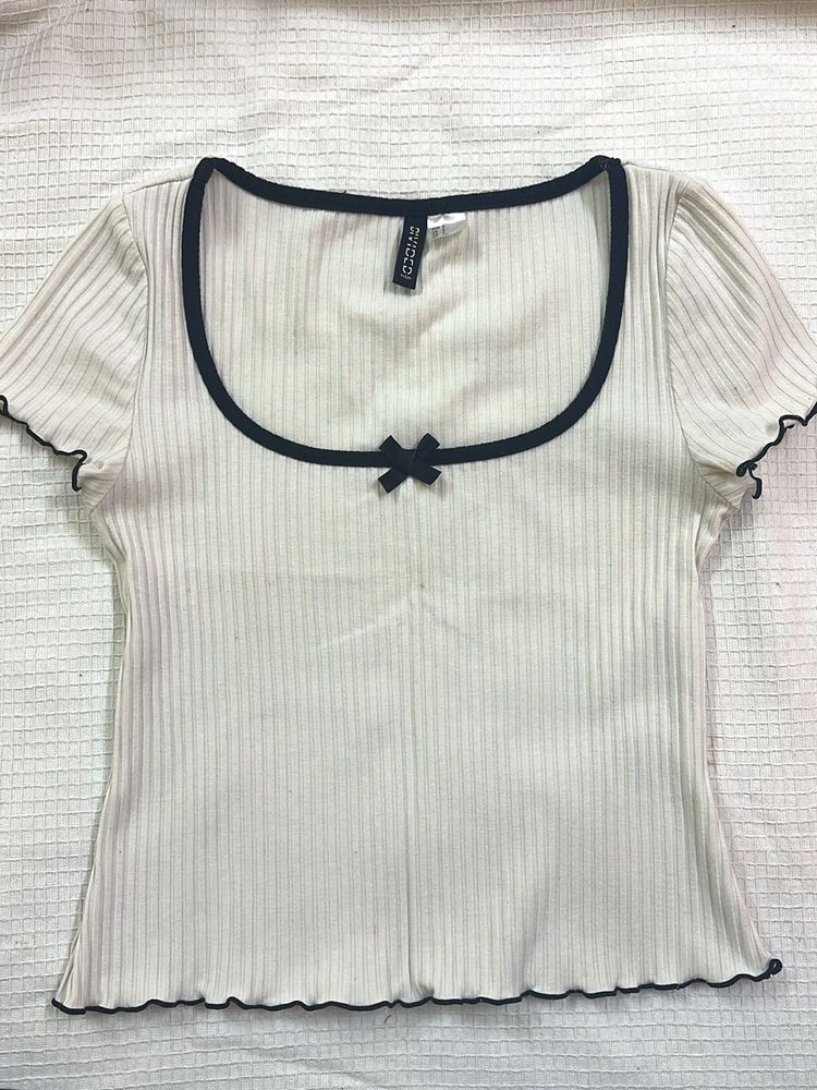 Ribbed Top with Bow Detail