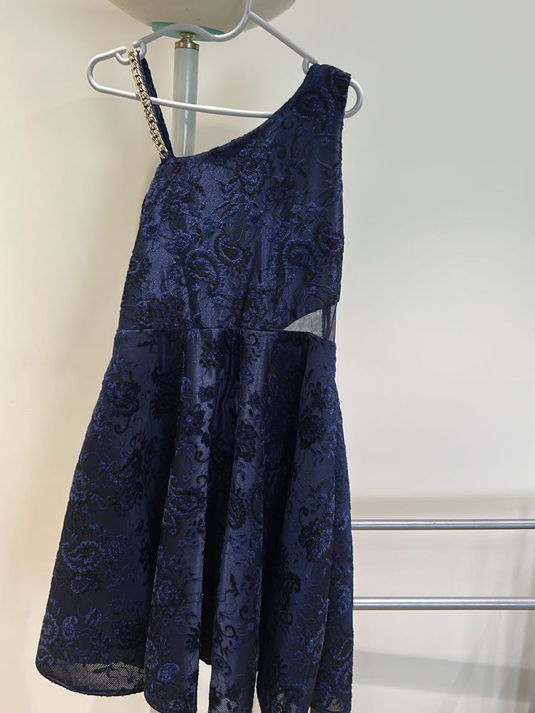 Fixed price lovely blue colour off shoulder dress